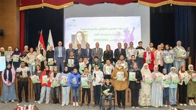 «رئيس البريد» تكرم أبناء العاملين المتفوقين دراسيًا على مستوى الجمهورية