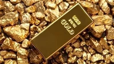 الذهب يتراجع مع اتجاه المستثمرين لجني الأرباح عقب موجة ارتفاعات قياسية