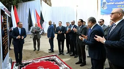 رئيس الوزراء يفتتح مصنع إنتاج الطلمبات الغاطسة بشركة قها للصناعات الكيماوية