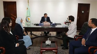 مصر والصين تبحثان مستجدات إنشاء مصنع لمبيدات الآفات الزراعية