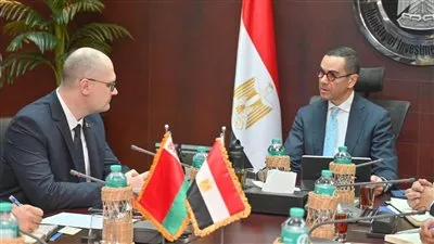 مصر وبيلاروسيا تبحثان سبل تعزيز العلاقات التجارية والاستثمارية