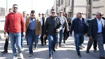 وزير «الإسكان» يتفقد مشروع «سكن مصر» بأرض المعارض في القاهرة الجديدة