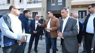 وزير الإسكان يتفقد مشروعات «ديارنا» و«سكن لكل المصريين» بمدينة حدائق العاصمة