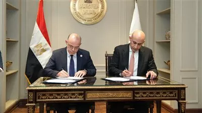 توقيع بروتوكول تعاون لتوعية طلاب المدارس بالأنشطة المالية غير المصرفية