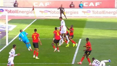 مصر تتعادل مع أنجولا سلبيًا.. وفوز جنوب إفريقيا على زيمبابوي 