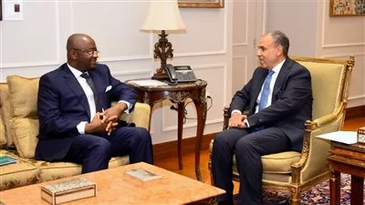 وزير «الخارجية» يبحث تعزيز التعاون مع البنك الأفريقي للتصدير والاستيراد