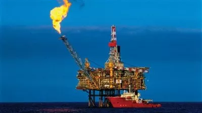 وزارة «البترول»: ​4 آبار استكشافية بالصحراء الغربية تضيف 4500 برميل بترول يومياً