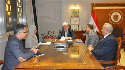 وزير «التعليم العالي» يبحث سبل تعزيز التعاون الأكاديمي مع جامعة ولفرهامبتون