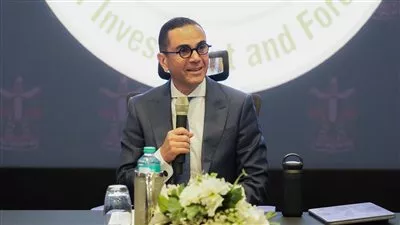 وزير «الاستثمار» يستعرض رؤى ومقترحات تعزيز الاستثمار المحلي