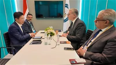 وزير «البترول» يبحث مع شركات صينية وبرازيلية الاستثمار بمجال التعدين في مصر