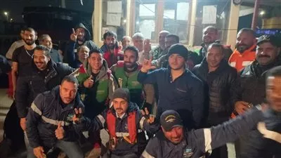 «قناة السويس» تنجح في إنقاذ طاقم سفينة البضائع «FENER» من الغرق