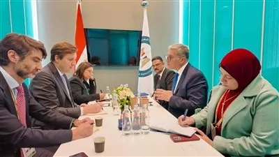 وزير «البترول» يبحث مع البنك الدولي تعزيز التعاون في قطاع التعدين