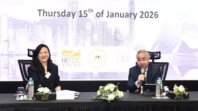 مصر وهونج كونج تبحثان فرص الشراكة الاستثمارية في قطاع الغزل والنسيج