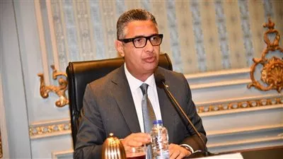 وزير «التموين» يستعرض خطة توفير السلع الغذائية خلال شهر رمضان