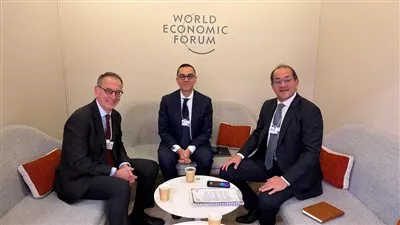 مصر تبحث مع «الأوروبي لإعادة الإعمار» سبل جذب الاستثمارات الأجنبية