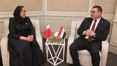 وزير «الإسكان» يبحث سبل تعزيز التعاون العقارى والتنمية العمرانية بين مصر والبحرين