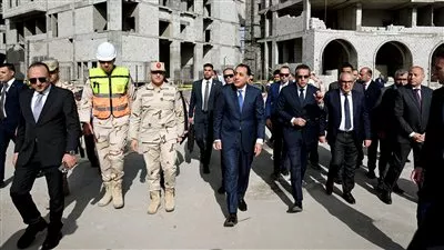 رئيس الوزراء يتفقد مشروع إنشاء مُستشفى هليوبوليس الجديدة