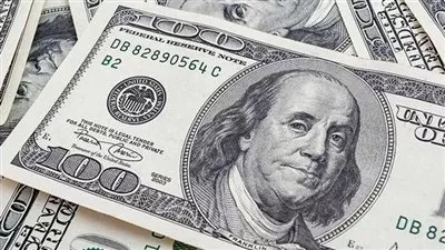 الدولار يحافظ على مكاسبه بفضل بيانات اقتصادية قوية