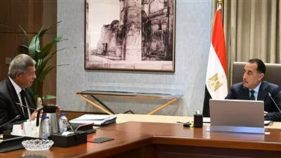 رئيس الوزراء بستعرض التقرير النهائي للجنة تطوير الإعلام المصري