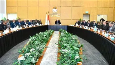 وزير «الإسكان» يتابع تنفيذ مشروعات مبادرة «حياة كريمة» لتطوير قرى الريف المصري