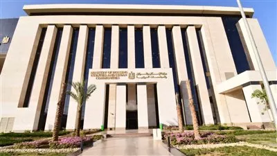 حذف 10 عقارات من سجل المباني والمنشآت ذات الطراز المعماري المتميز