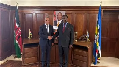 وزير «الخارجية» يبحث مع نظيره الكيني تعزيز الشراكة الاستراتيجية والتعاون الثنائي