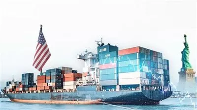 «الجمارك» الأمريكية تعلن إيقاف تحصيل رسوم وتعريفات «ترامب» الجمركية