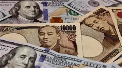 الين الياباني يتراجع وسط اضطرابات بفعل الرسوم الجمركية الأمريكية