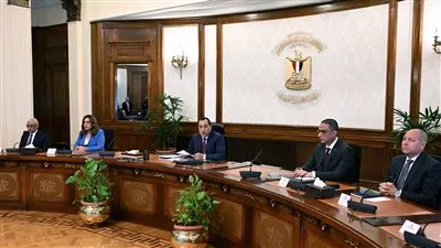 رئيس الوزراء يترأس أول اجتماع لمجلس المحافظين بالتشكيل الجديد