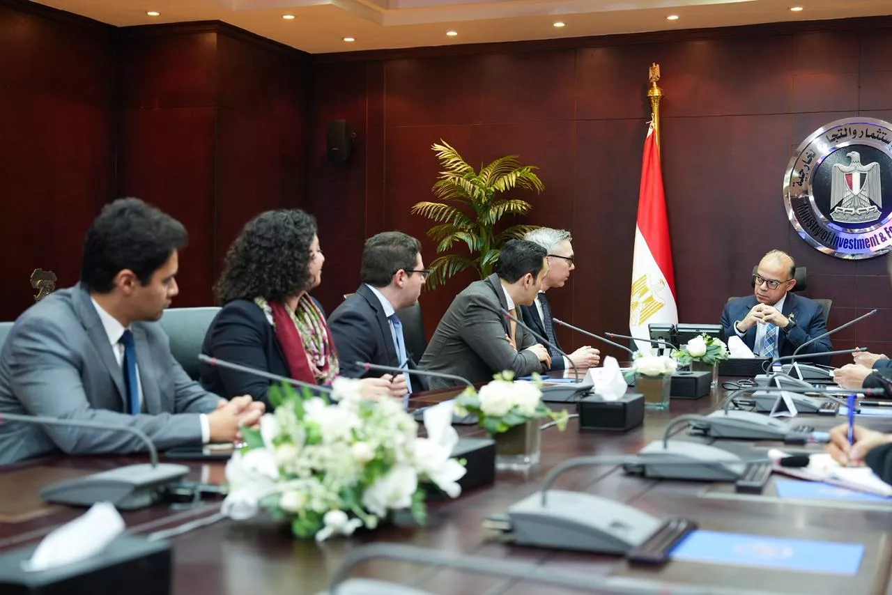 وزير الاستثمار يلتقي الرئيس التنفيذي لشركة سكاتك