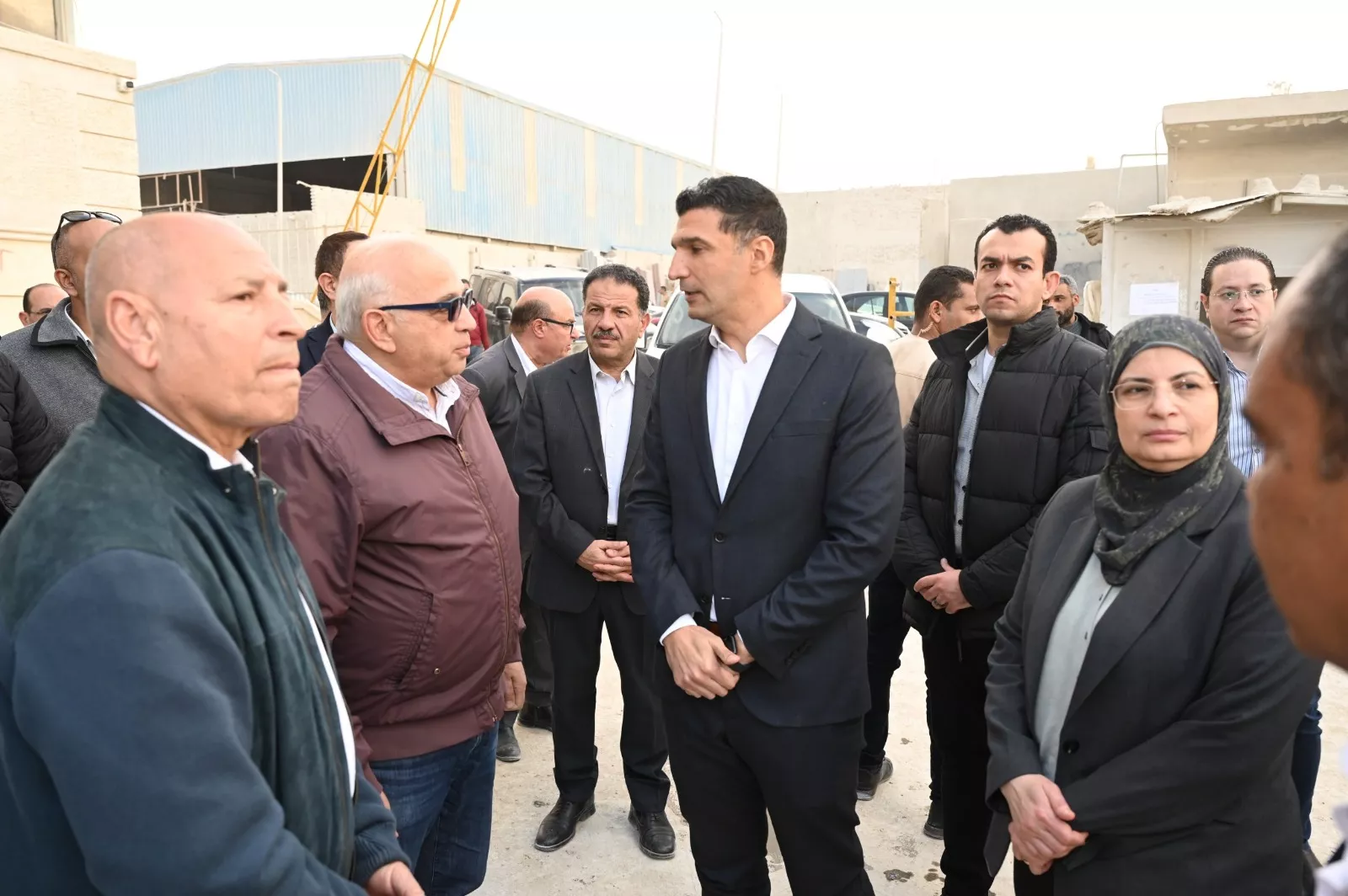 وزير الصناعة يتفقد مصنع شركة الحسنة للتنمية الصناعية