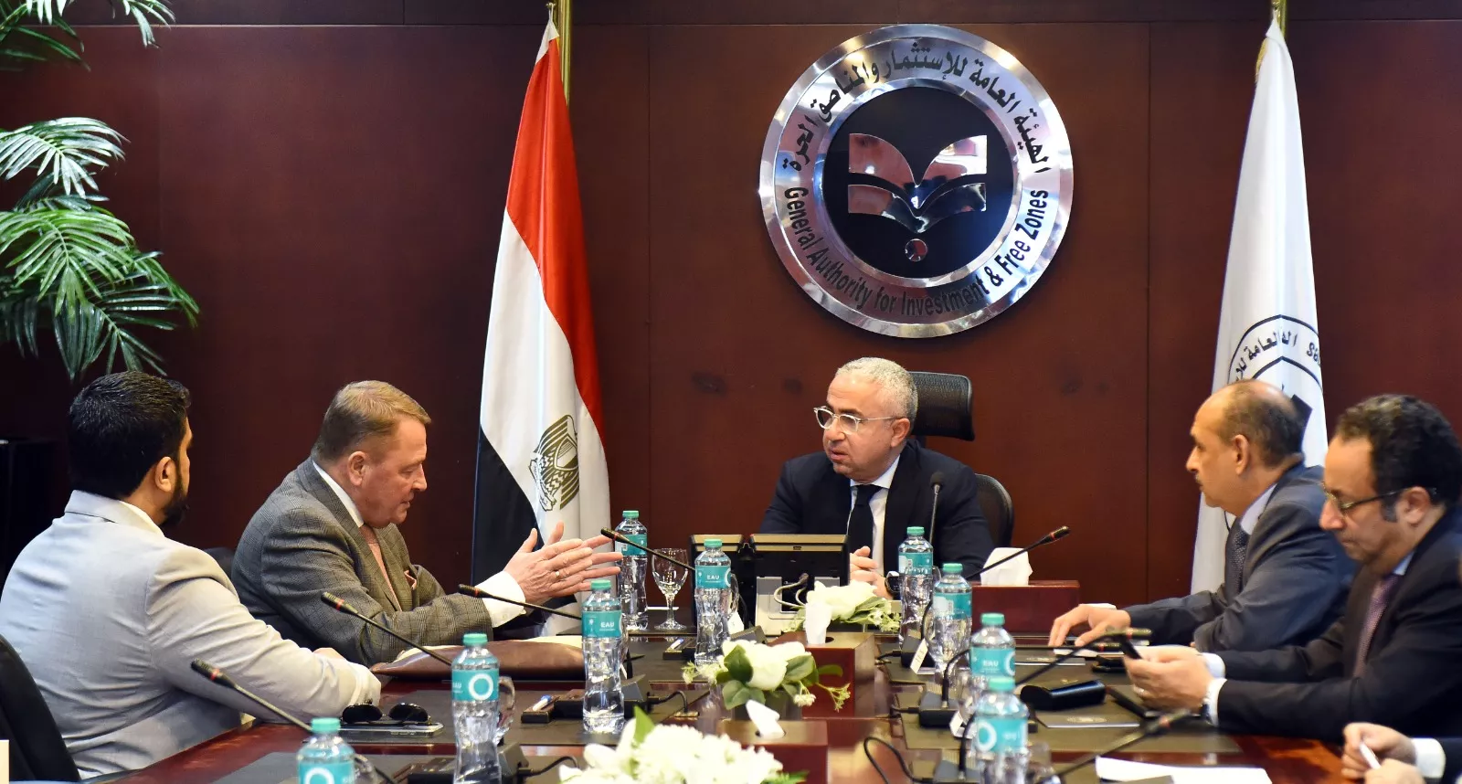 الهيئة العامة للاستثمار تجتمع مع وفد شركة جارديان جلاس
