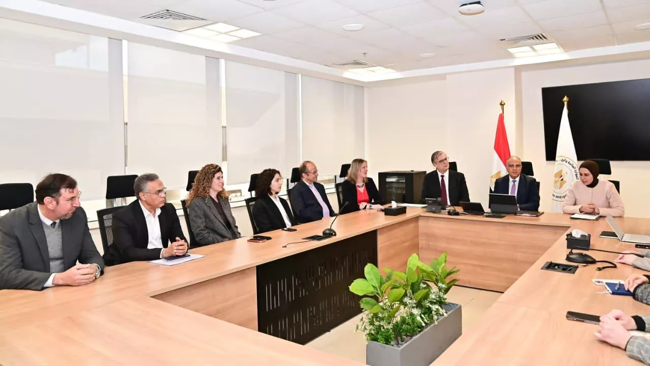 اتفاقية منحة تمويل دراسة جدوى حماية الشواطىء