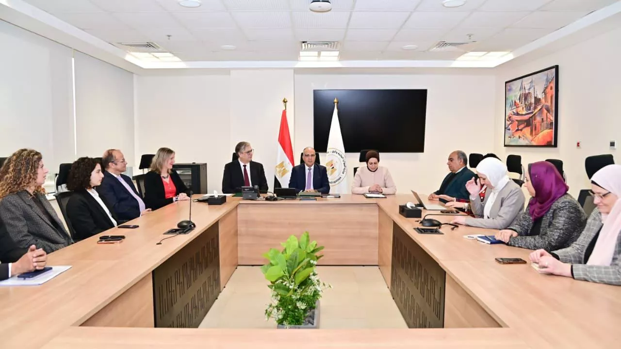 اتفاقية منحة تمويل دراسة جدوى حماية الشواطىء