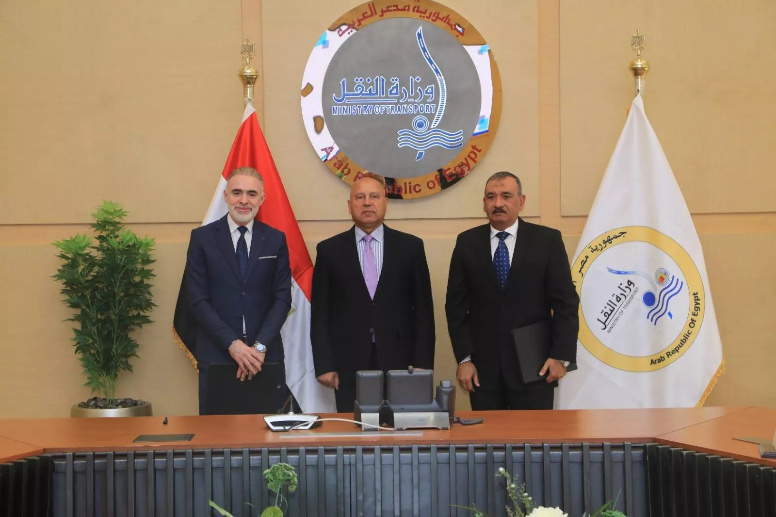 توقيع بروتوكول بين شركتي القناة للتوكيلات الملاحية وتراست للتجارة