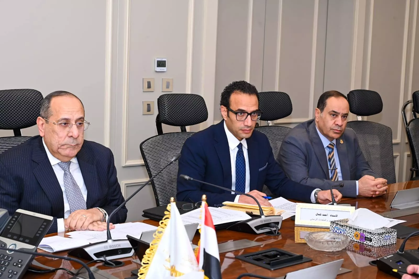 وزير التموين يتابع موقف تنفيذ صرف المنحة الإضافية