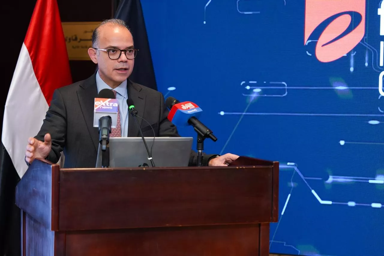 الدكتور محمد فريد صالح وزير الاستثمار والتجارة الخارجية