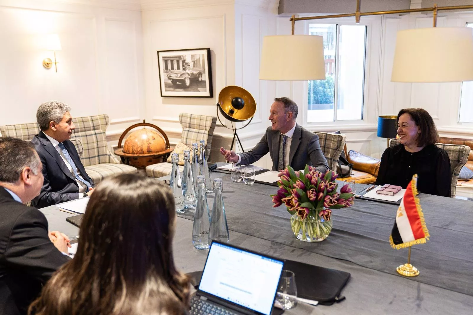 وزير السياحة يجتمع مع ممثلي منظمي الرحلات وشركات السياحة