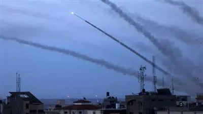 موجة جديدة من الصواريخ والمسيّرات الإيرانية على الكويت وقطر والإمارات والبحرين