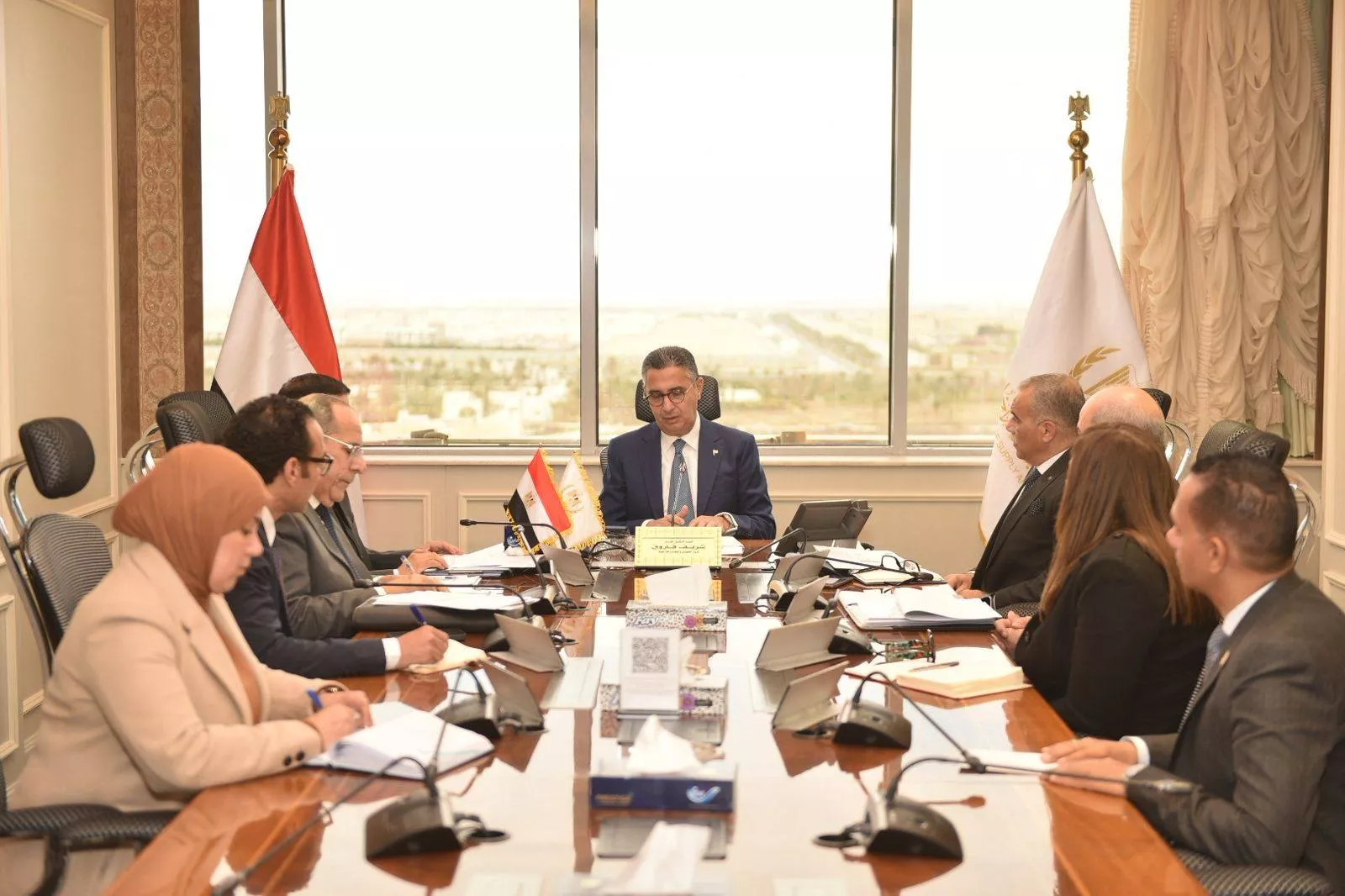 اجتماع وزير التموين لمتابعة الاحتياطي الاستراتيجي من السلع