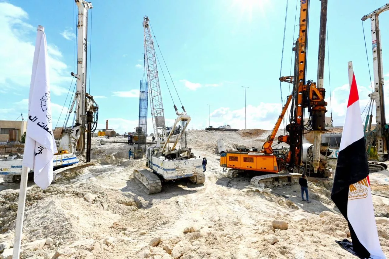 وزيرة الإسكان تتفقد المشروعات الجاري تنفيذها بقرى مارينا