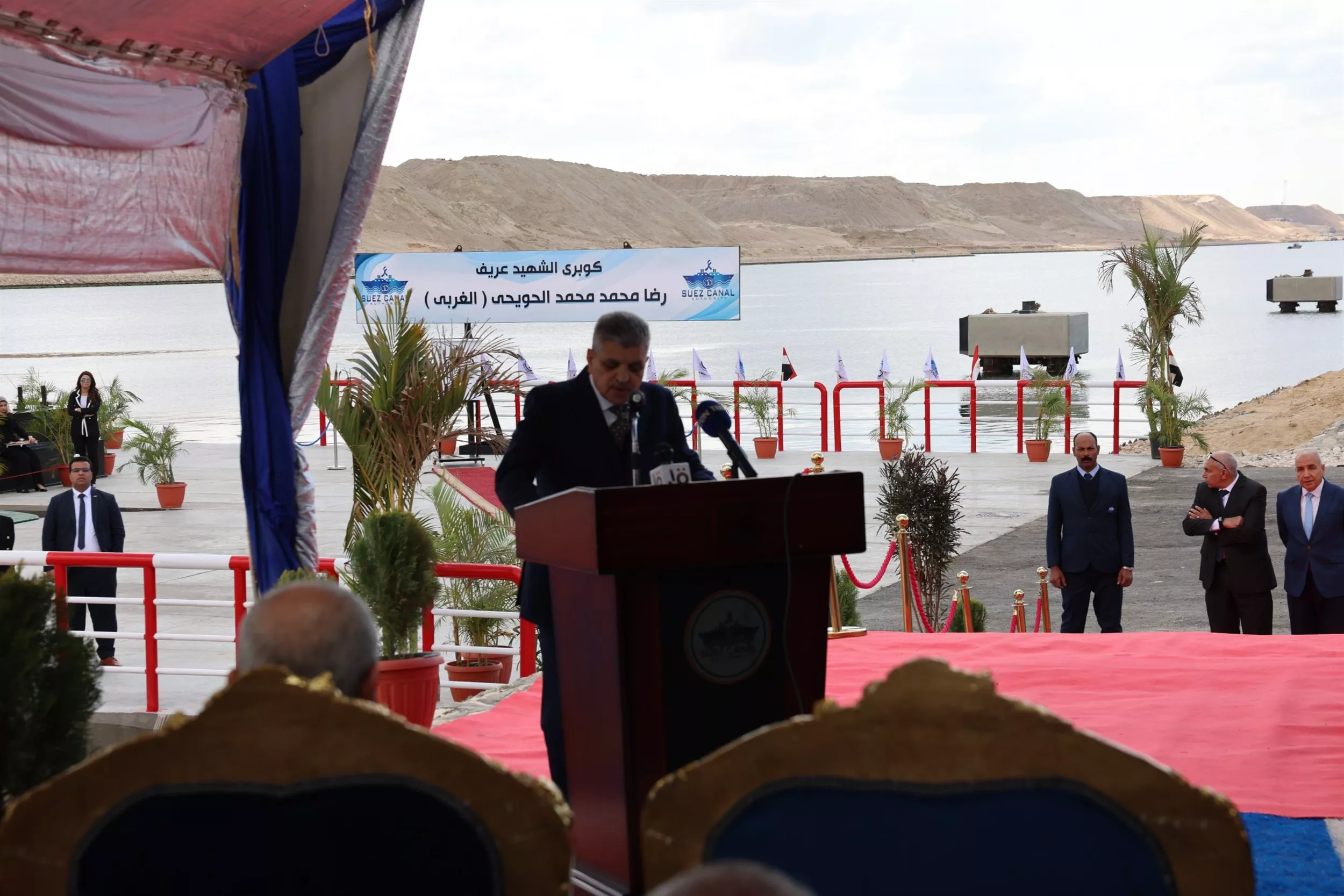 اكتمال المحور الرابع بمنطقة القطاع الأوسط للمجرى الملاحي للقناة بالإسماعيلية  