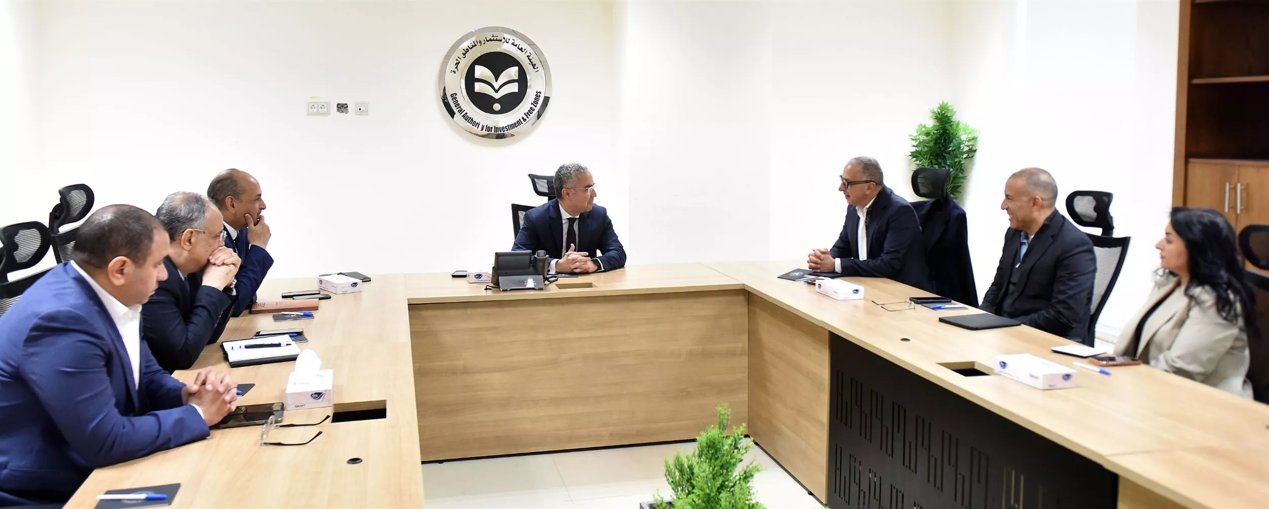 رئيس الهيئة العامة للاستثمار يلتقي رئيس مجموعة السويدي 