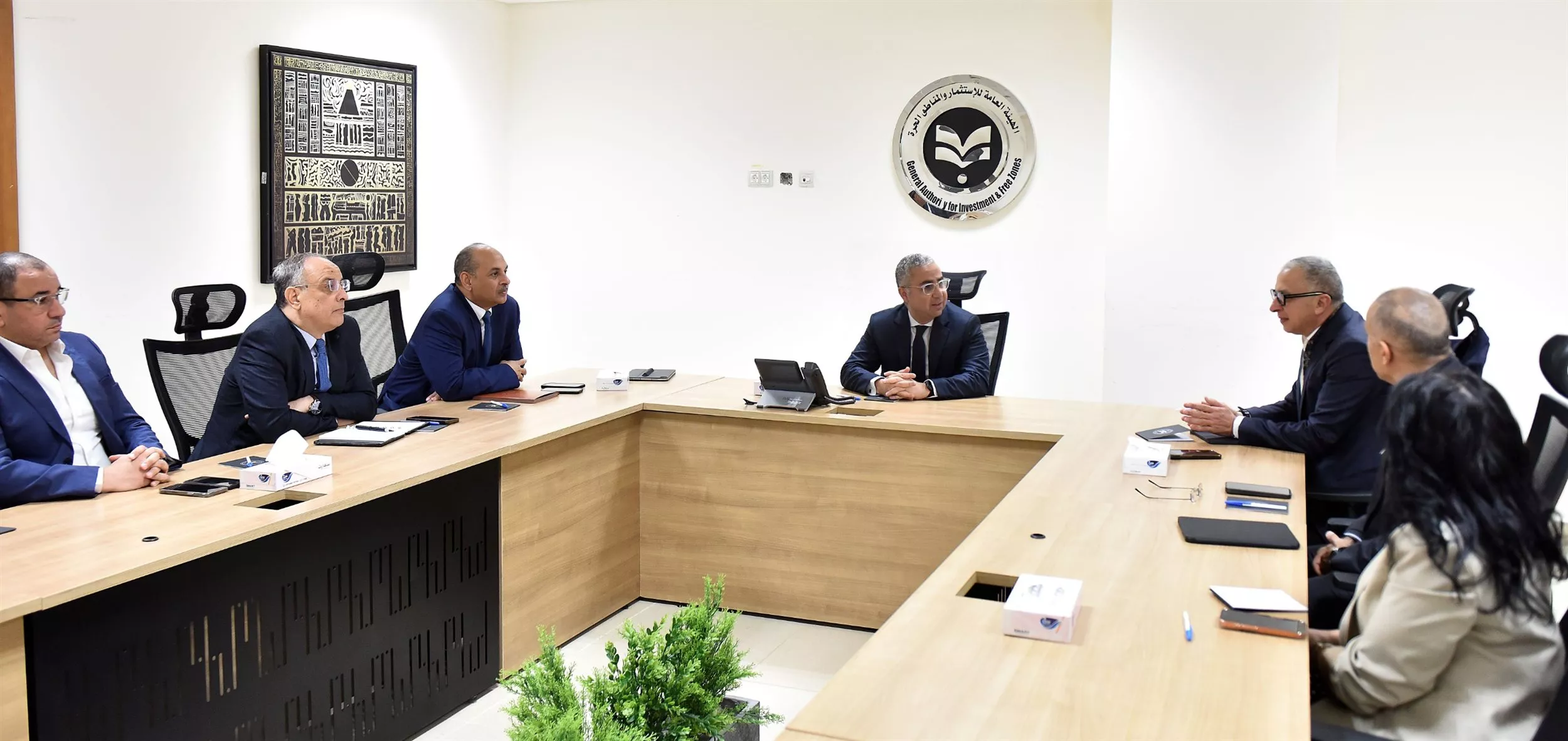 رئيس الهيئة العامة للاستثمار يلتقي رئيس مجموعة السويدي 