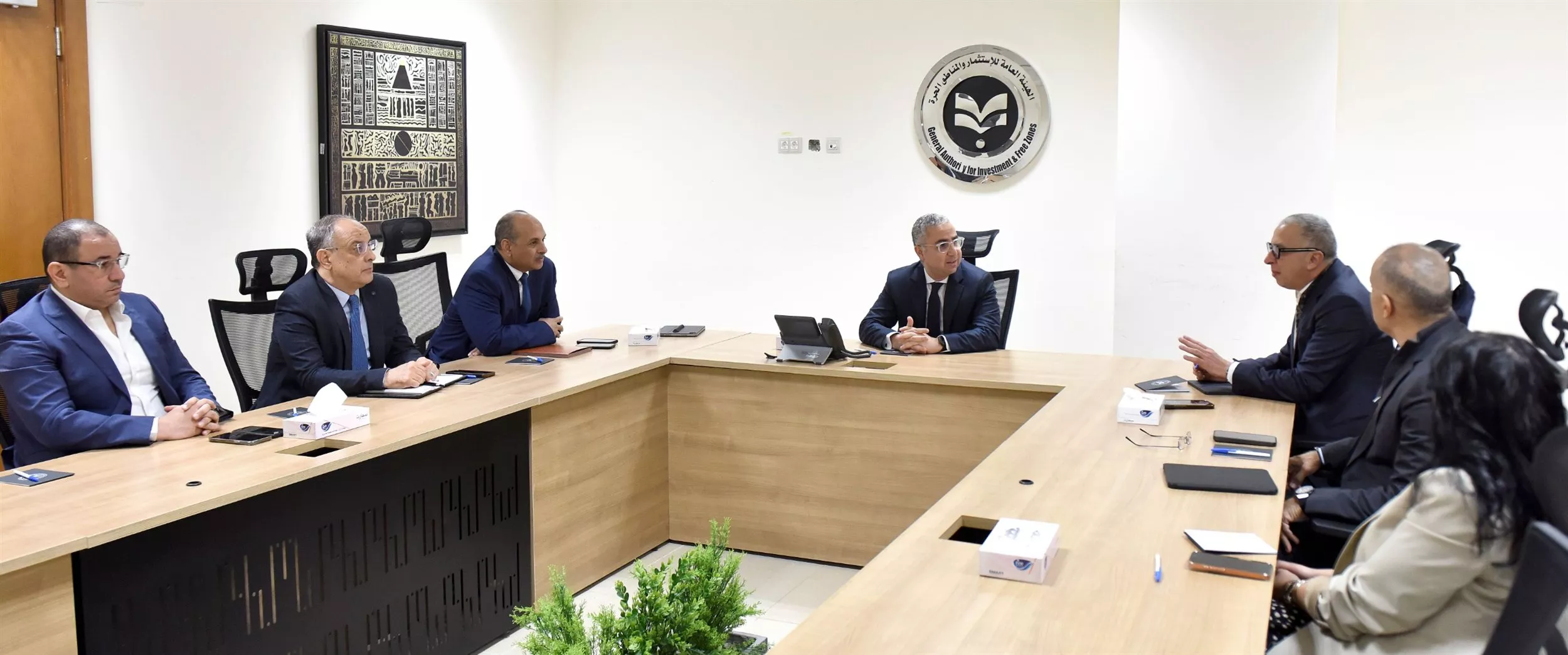 رئيس الهيئة العامة للاستثمار يلتقي رئيس مجموعة السويدي 