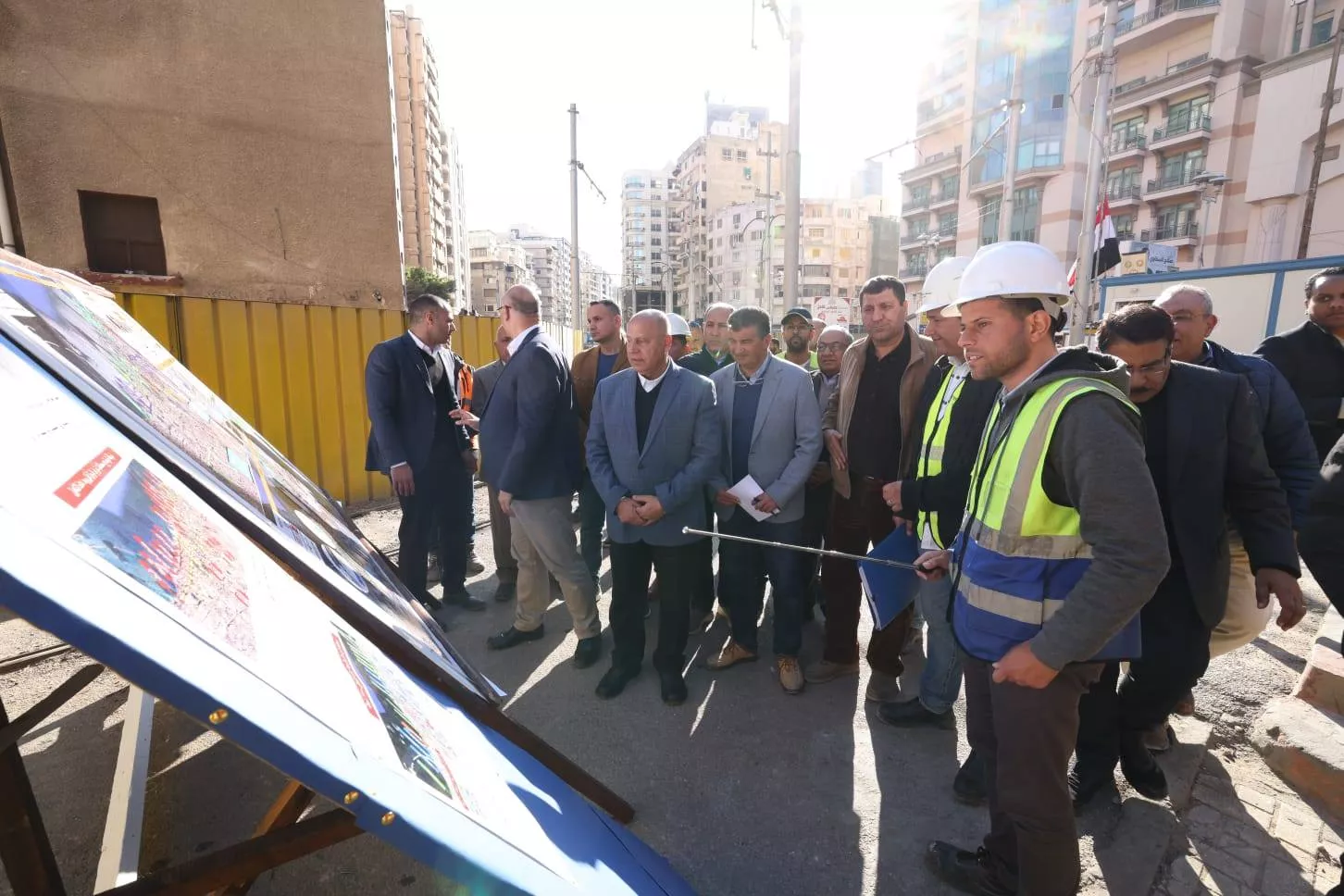 وزير النقل يتابع الموقف التنفيذي لمشروع إعادة تأهيل وتطوير ترام الرمل