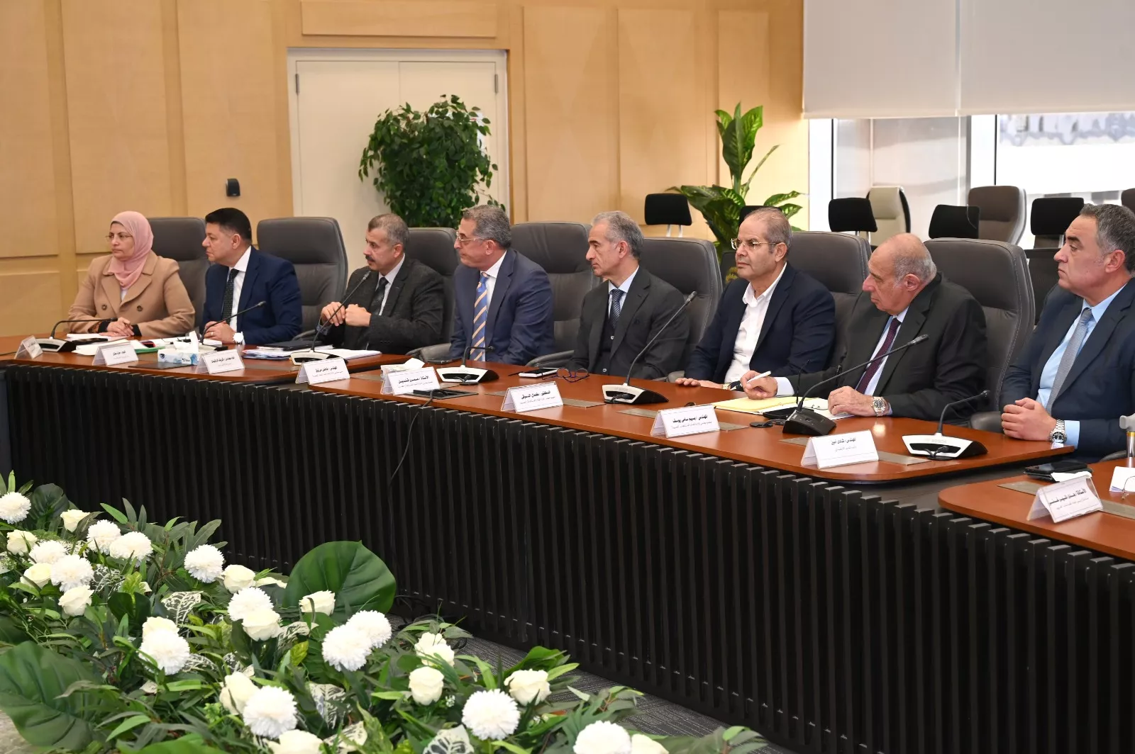 وزير الصناعة يعقد أول اجتماع مع اتحاد الصناعات والغرف الصناعية