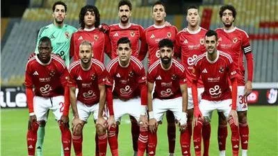 «كاف» يمنع حضور جماهير الأهلي مباراتين.. وغرامة 60 ألف دولار