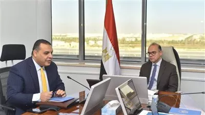 وزير «الاستثمار» يبحث دور جهاز «التمثيل التجارى» فى جذب الاستثمارات الأجنبية لمصر
