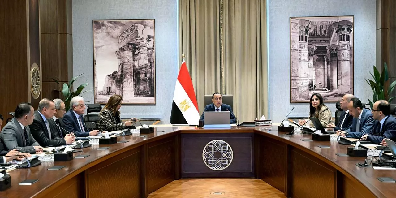 مدبولي يتابع المشروعات الخدمية والتنموية بمحافظة القاهرة